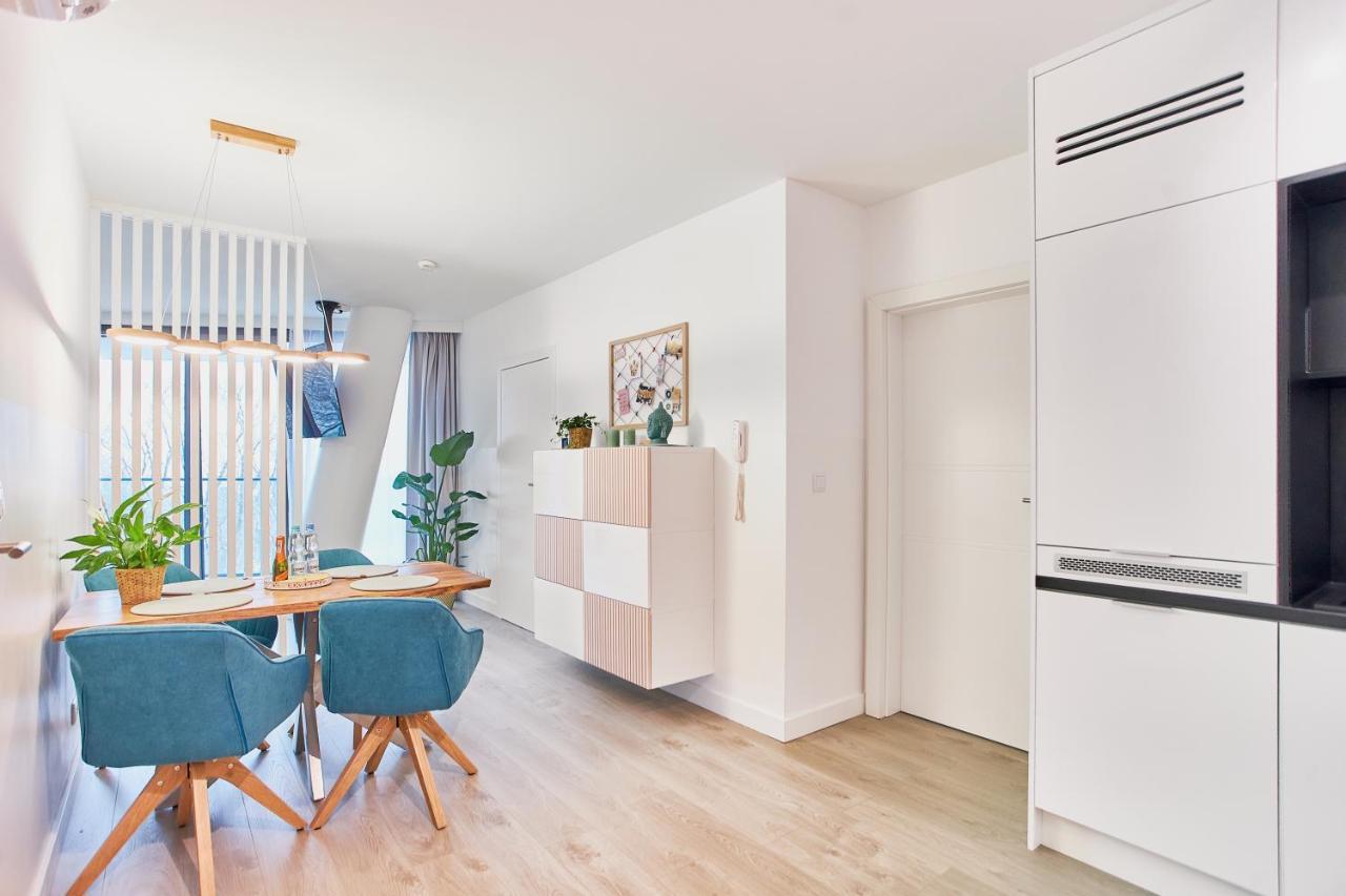 Wave Family Apartment - Sea View Miedzyzdroje Ngoại thất bức ảnh